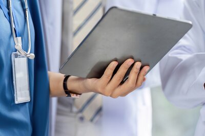 Comparing multi-specialty EHRs